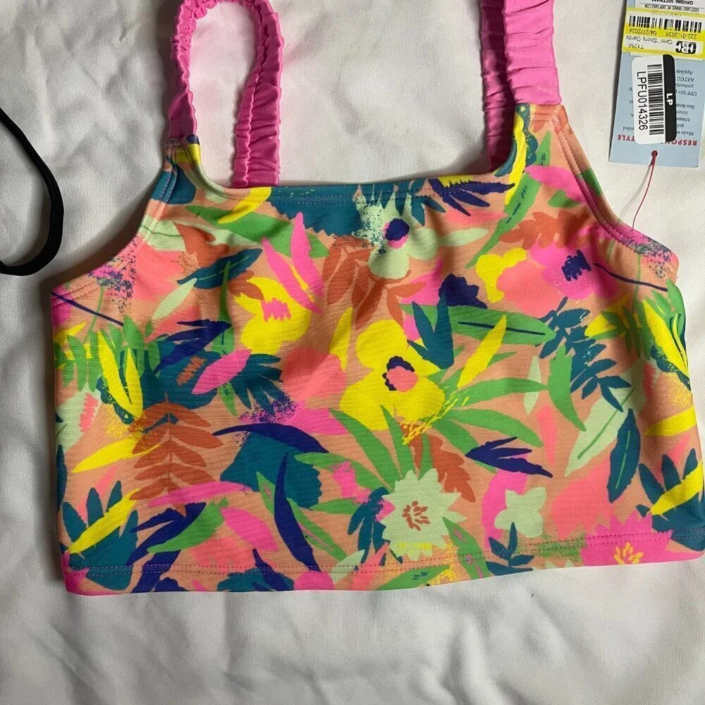 Art & Class girls' swimsuit mixed of different colors. Size S (6/7). And M (8).